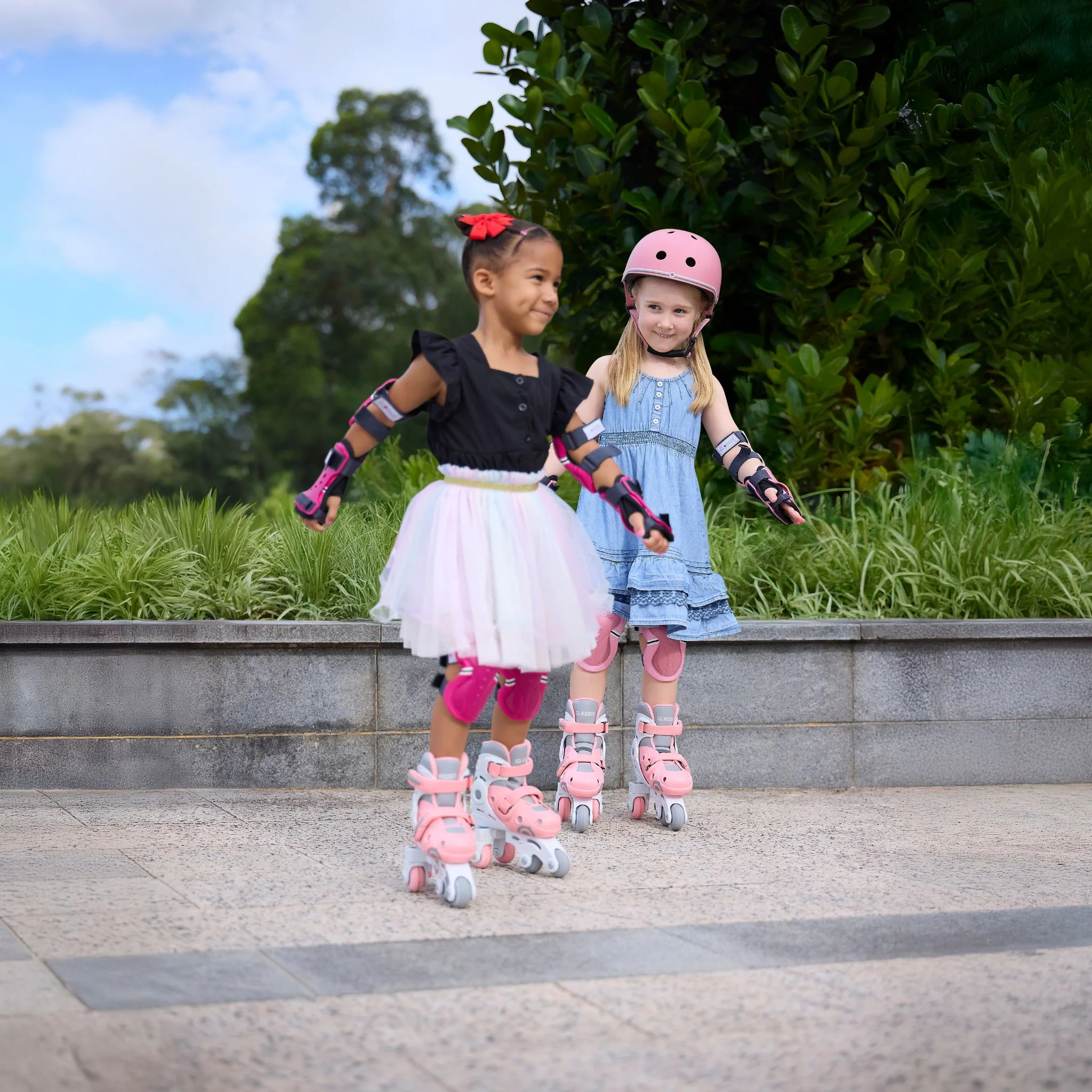 Globber 2 in 1 Learning Skates - Pastel Pink - Image 4