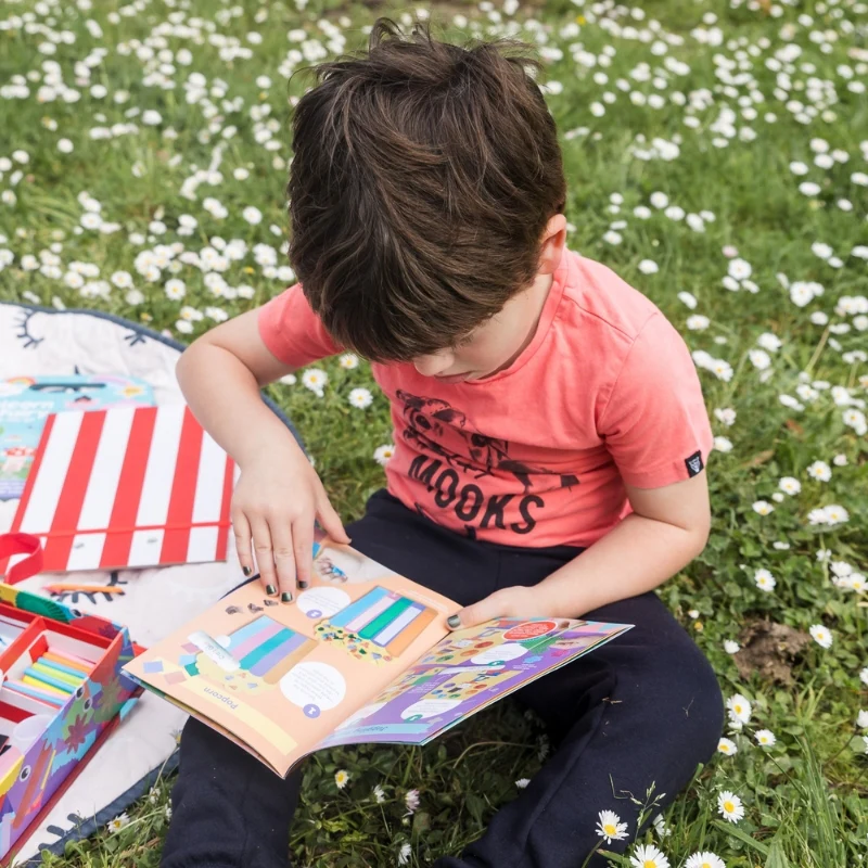 My Creative Box Pets Carnival Collage Sensory Craft Box - Image 6